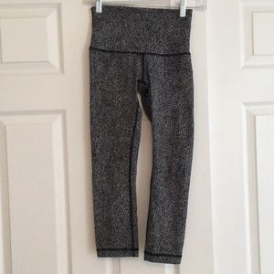 Lululemon Wunder Under Luxtreme Crop Leggings